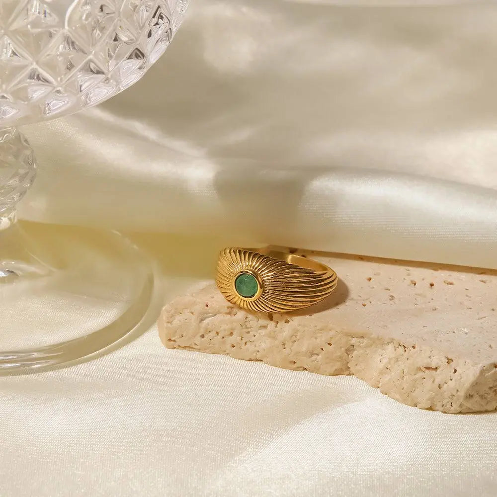 Victoria Ring